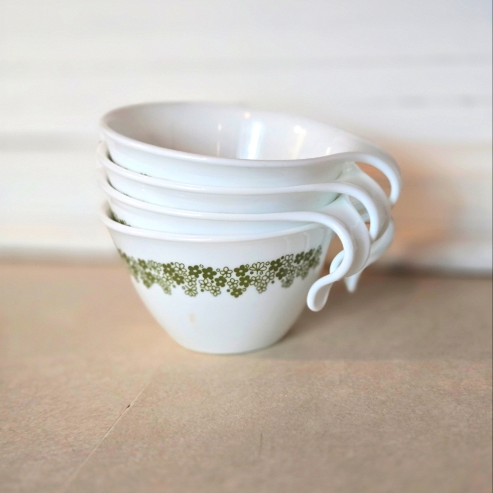 4 Piece Corelle Vintage Hook Tea/Coffee Cups Crazy Daisy Pattern